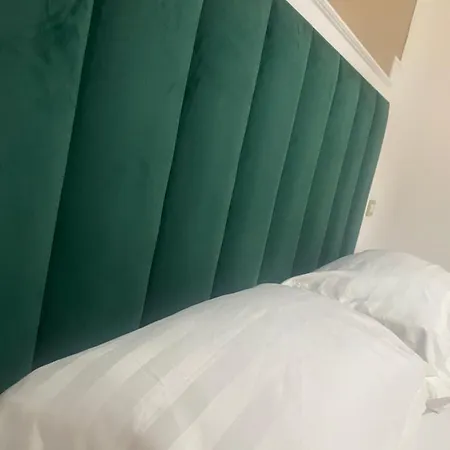 Bamisa Apartamets ゴーレム