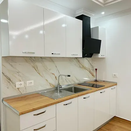 Bamisa Apartamets * Golem (Tirana)